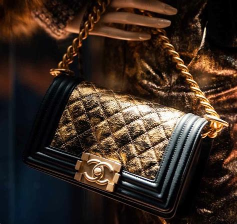 chanel bag peice|why is chanel so expensive.